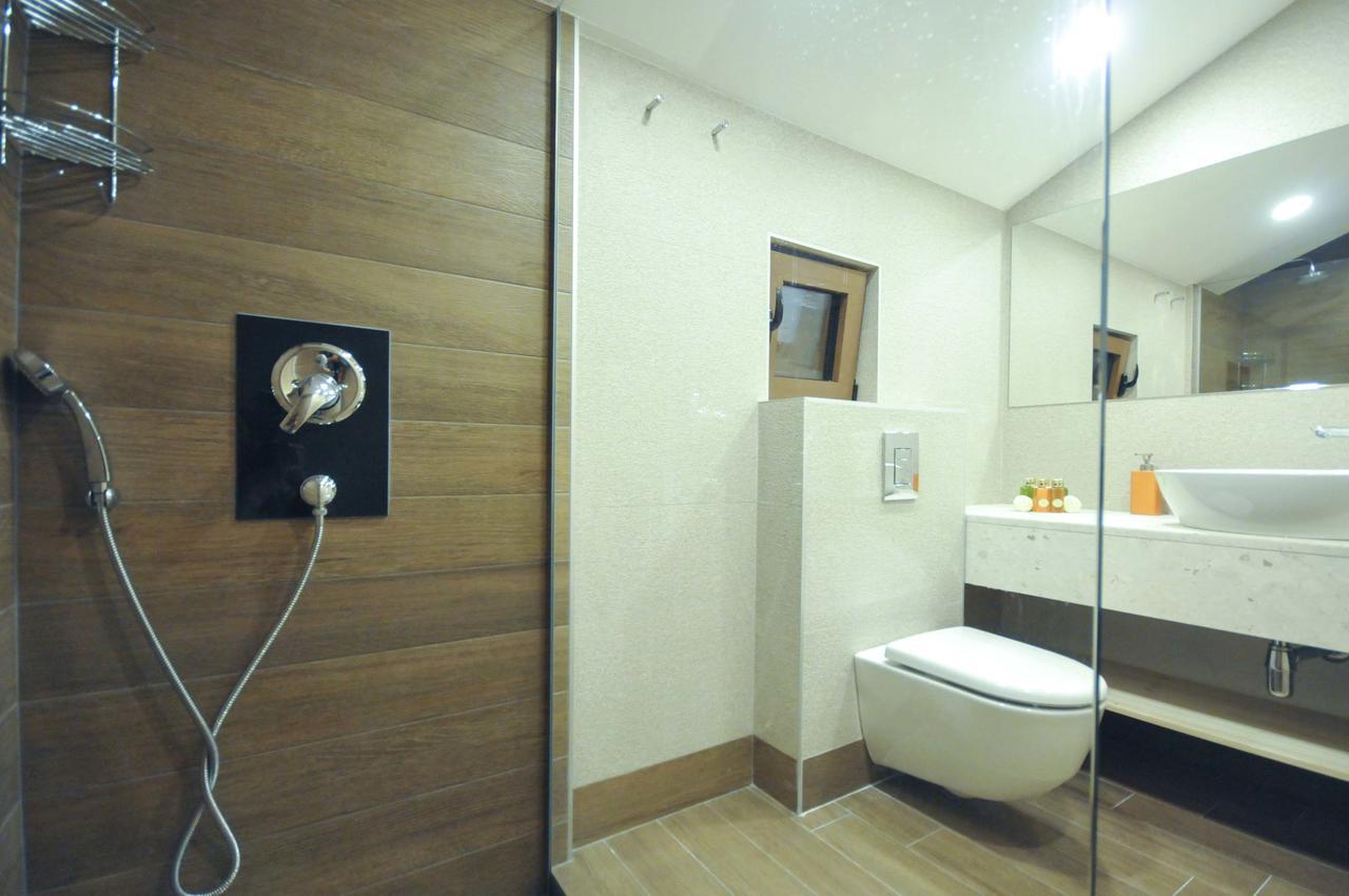 Corso Levante Luxury Suites Petrovac 外观 照片