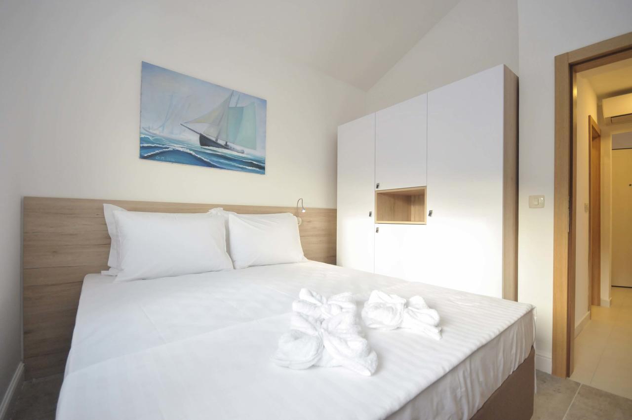 Corso Levante Luxury Suites Petrovac 外观 照片