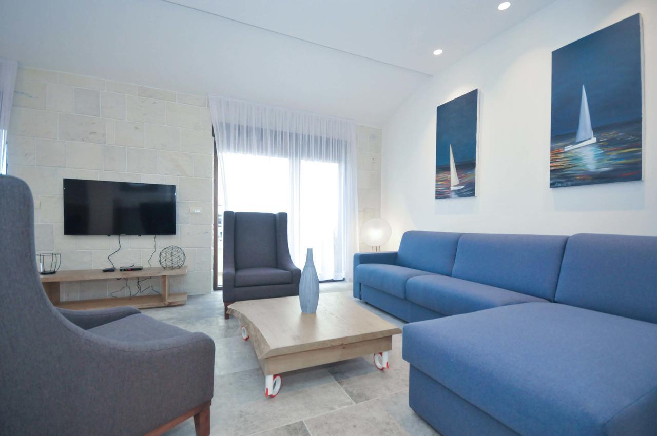 Corso Levante Luxury Suites Petrovac 外观 照片