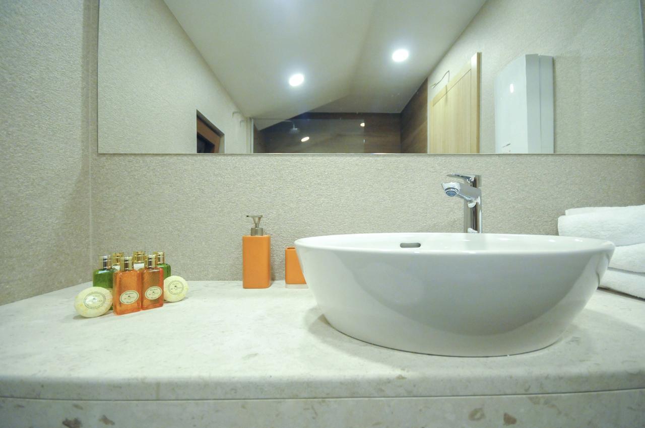 Corso Levante Luxury Suites Petrovac 外观 照片