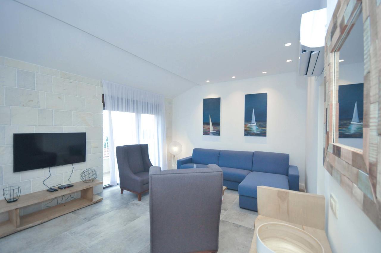 Corso Levante Luxury Suites Petrovac 外观 照片