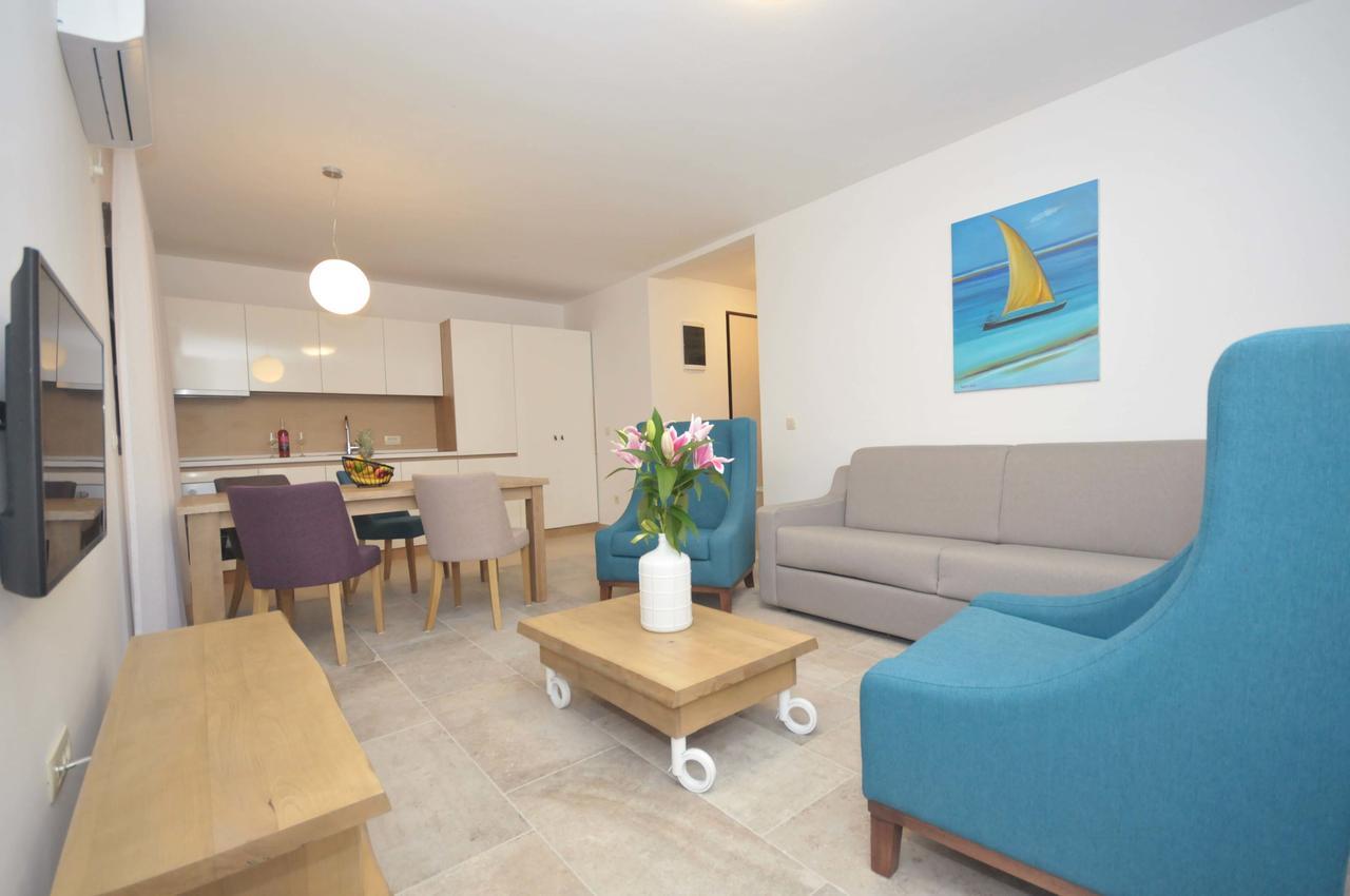 Corso Levante Luxury Suites Petrovac 外观 照片