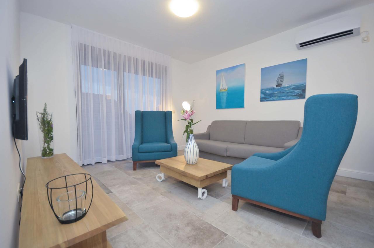 Corso Levante Luxury Suites Petrovac 外观 照片